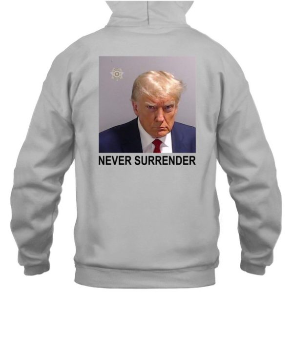 Tommy Robinson And Trump Mugshot Never Surrender Shirt5